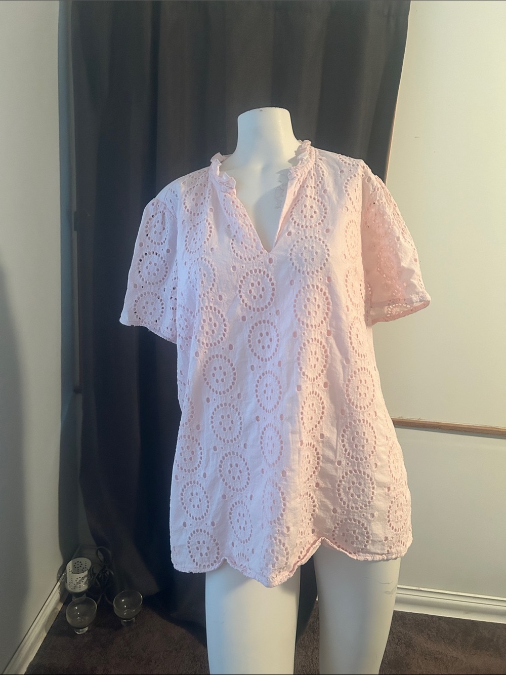 Belle Kim Gravel Pink Eyelet V-Neck Short Sleeve Top
